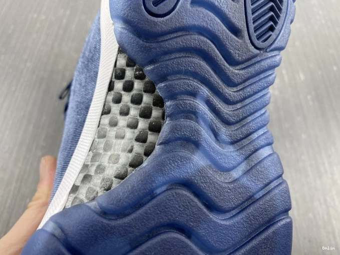 Boostmaster lin Midnight Navy Velvet AR0715-441 Air Jordan 11 WMNS 0724